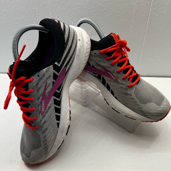 Brooks Launch Gray, purple, and Red Athletic Running Shoes women’s size 9.5 - Picture 3 of 10
